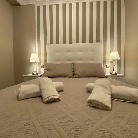 Atenea كاسترو أورديالس