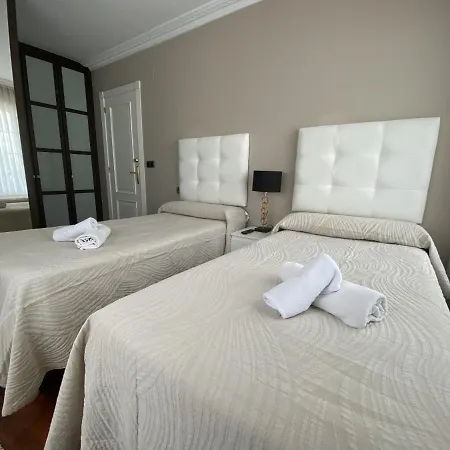 Atenea كاسترو أورديالس