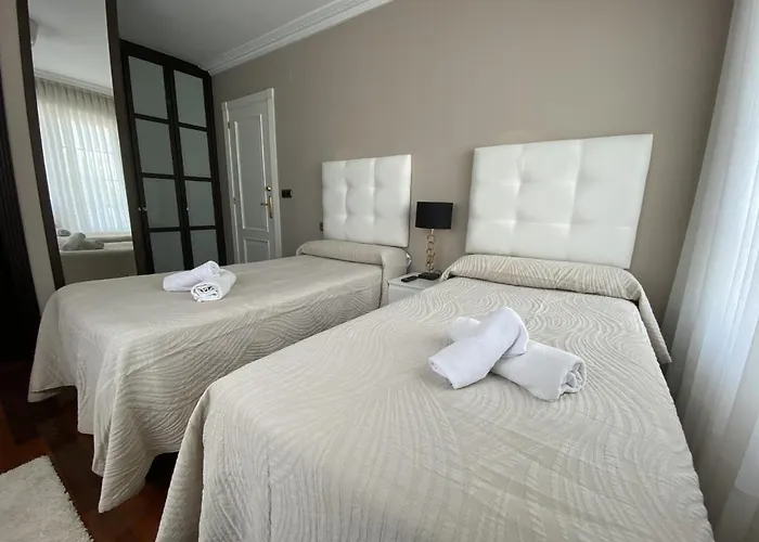 Atenea Castro-Urdiales